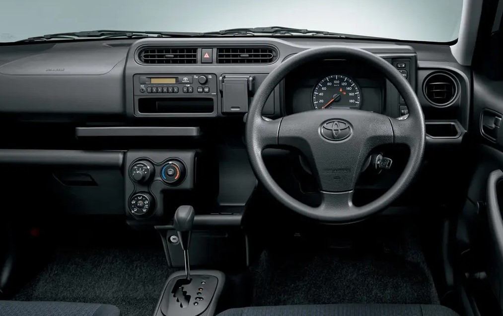 Фото салона TOYOTA PROBOX