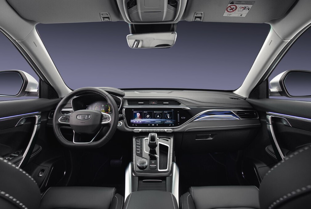 Фото Geely Atlas Pro