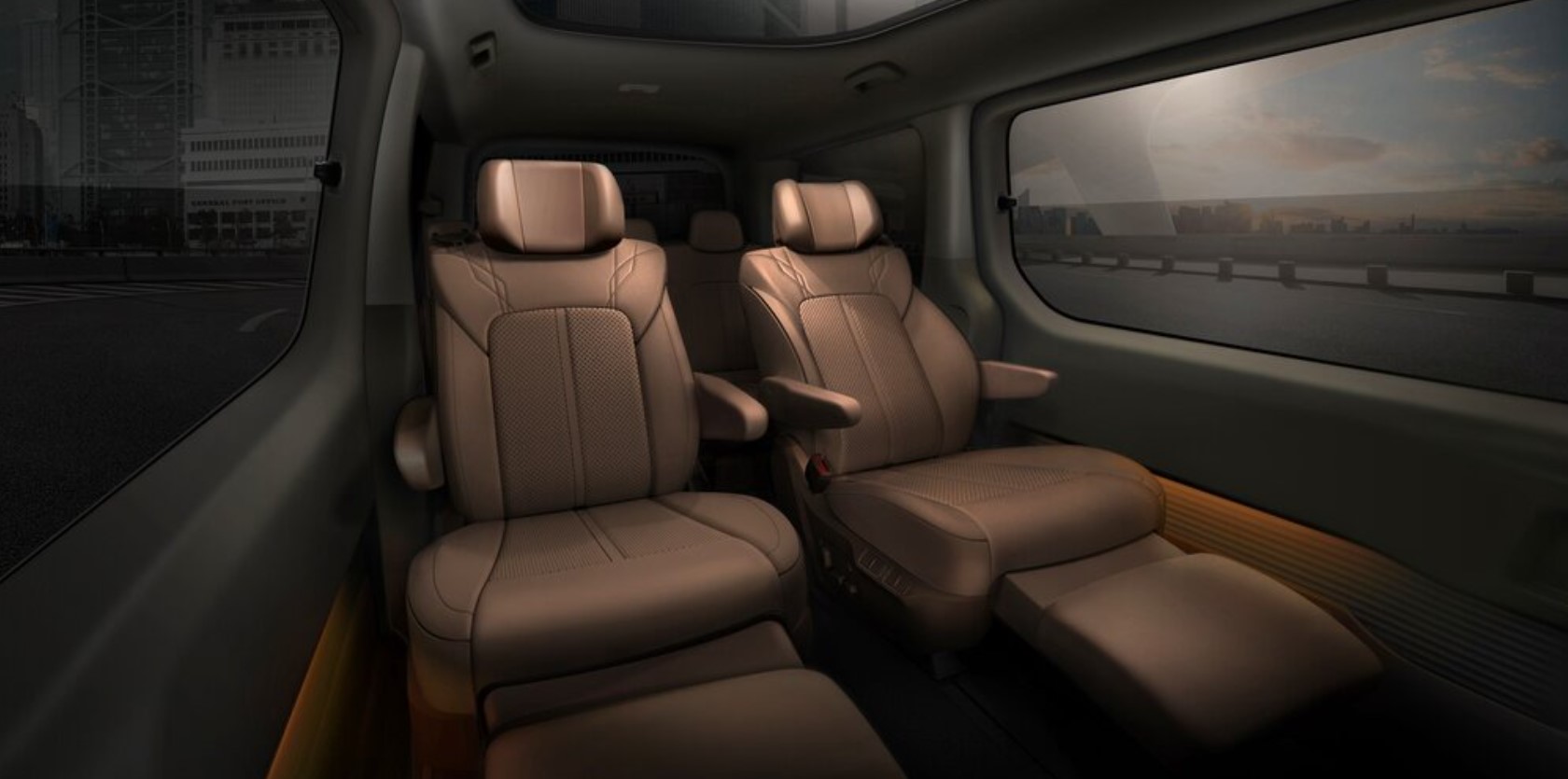 фото HYUNDAI STARIA