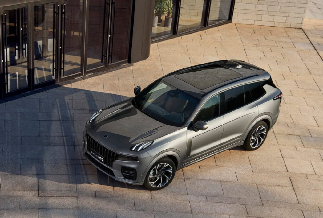 Внешний вид Lynk & Co 09