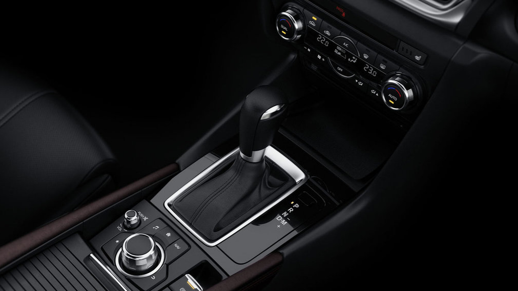 Фото салона MAZDA AXELA