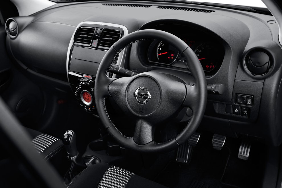Внешний вид Nissan March 4 поколения